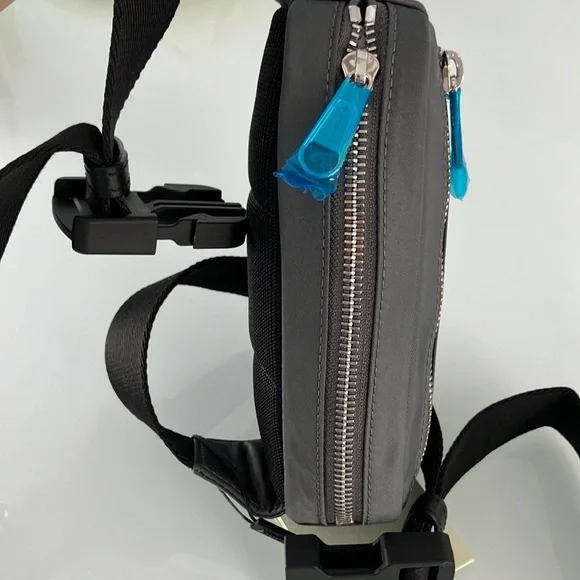 100% Authentic！Burberry Gray Belt Bag with Black Strap and Silver Zipper - Picture 9 of 12